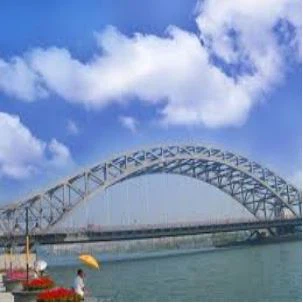 Stalowy most dźwigarowy